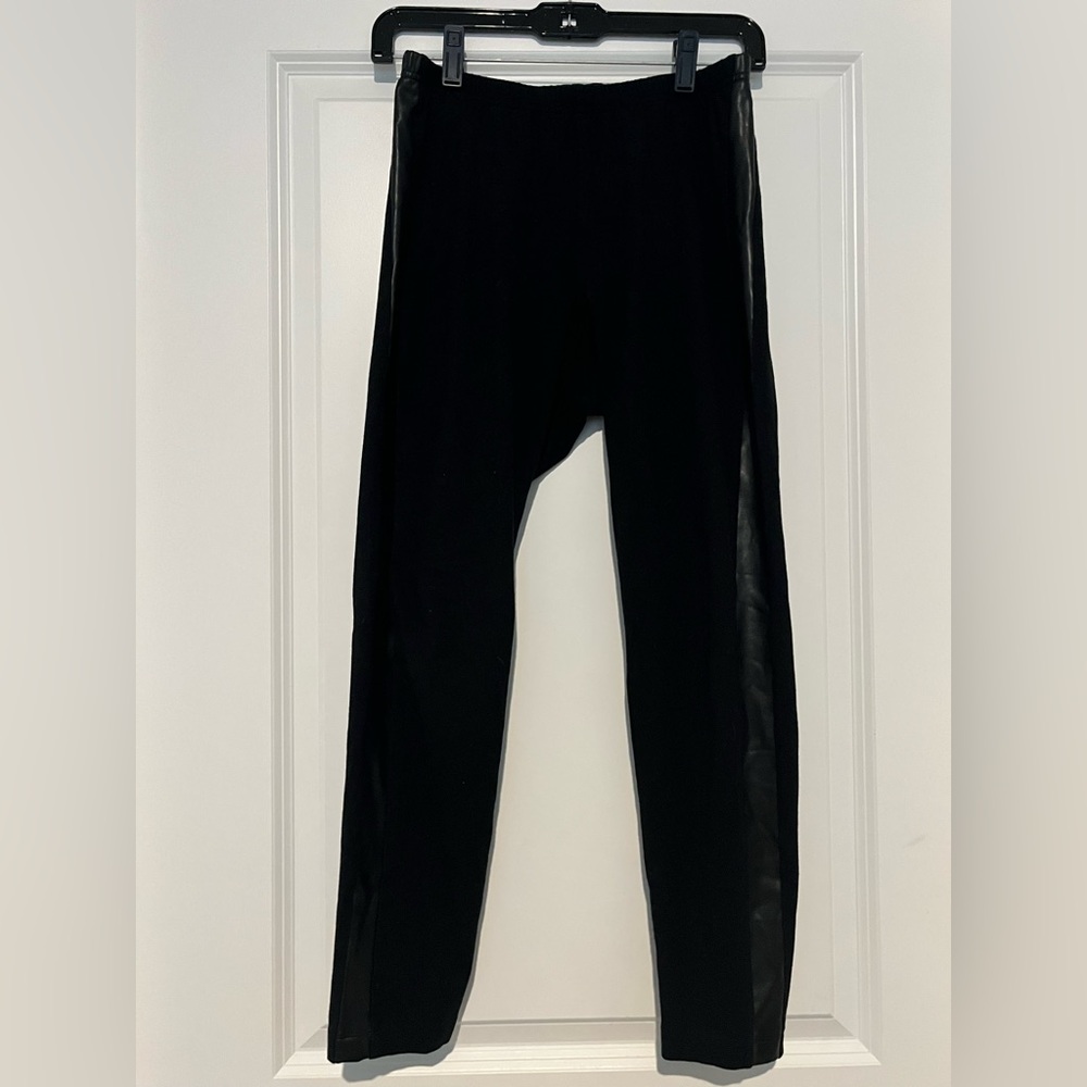 Old Navy Black Leggings with Pleather Panels (L)